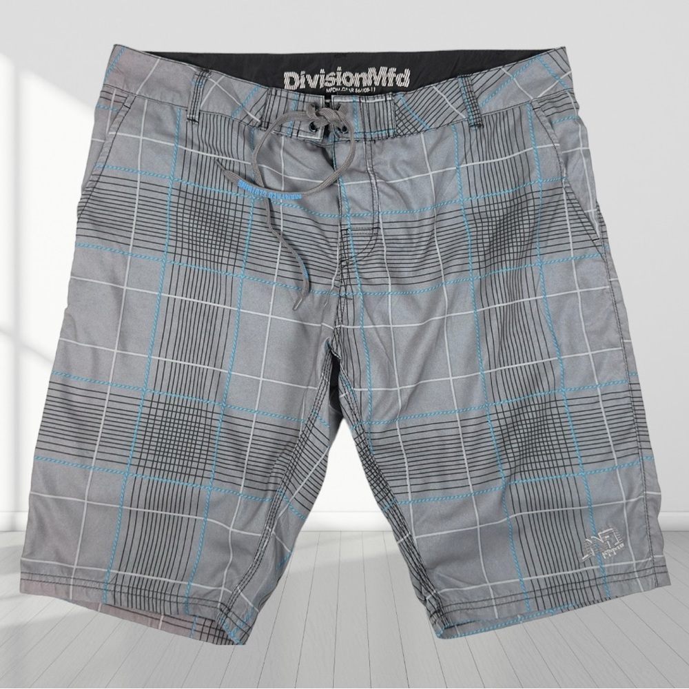 Men’s board short bathing suit - Picture 2 of 9
